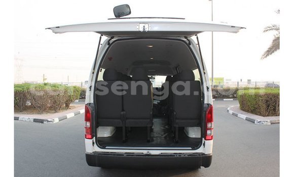 Buy Import Toyota Hiace White Car in Import - Dubai in Hhohho Buy Import Toyota Hiace White Car in Import - Dubai in Hhohho