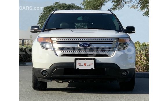 Acheter Import Voiture Ford Explorer Blanc à Import - Dubai, Hhohho Acheter Import Voiture Ford Explorer Blanc à Import - Dubai, Hhohho