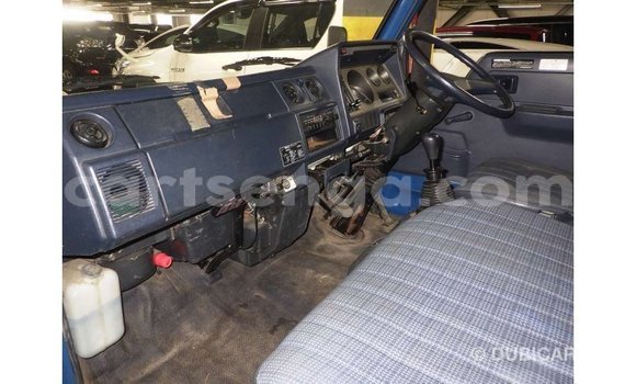 Acheter Import Voiture Toyota 4Runner Bleu à Import - Dubai, Hhohho Acheter Import Voiture Toyota 4Runner Bleu à Import - Dubai, Hhohho