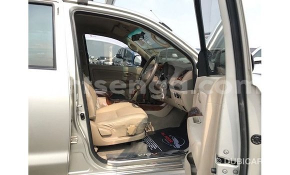 Nunua Imported Toyota Hilux Other Gari ndani ya Import - Dubai nchini Hhohho Nunua Imported Toyota Hilux Other Gari ndani ya Import - Dubai nchini Hhohho