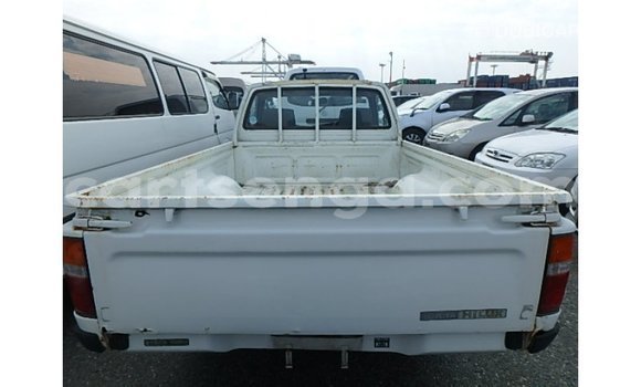 Acheter Import Voiture Toyota Hilux Blanc à Import - Dubai, Hhohho Acheter Import Voiture Toyota Hilux Blanc à Import - Dubai, Hhohho