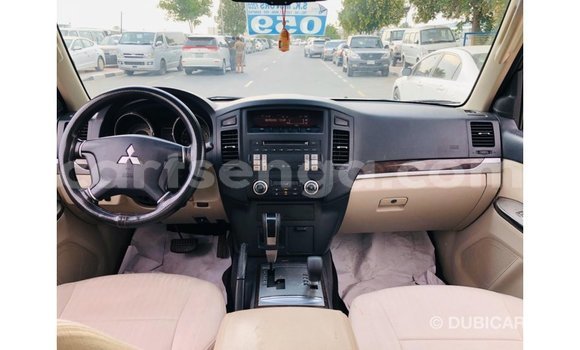 Nunua Imported Mitsubishi Pajero White Gari ndani ya Import - Dubai nchini Hhohho Nunua Imported Mitsubishi Pajero White Gari ndani ya Import - Dubai nchini Hhohho
