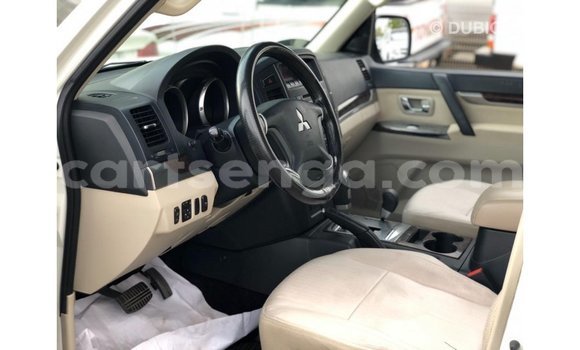 Nunua Imported Mitsubishi Pajero White Gari ndani ya Import - Dubai nchini Hhohho Nunua Imported Mitsubishi Pajero White Gari ndani ya Import - Dubai nchini Hhohho