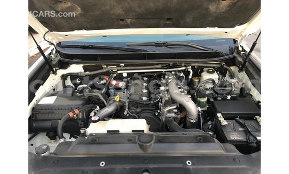 Nunua Imported Toyota Prado White Gari ndani ya Import - Dubai nchini Hhohho Nunua Imported Toyota Prado White Gari ndani ya Import - Dubai nchini Hhohho