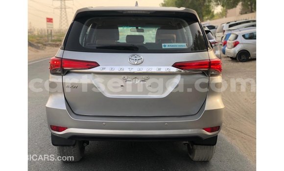 Nunua Imported Toyota Fortuner Other Gari ndani ya Import - Dubai nchini Hhohho Nunua Imported Toyota Fortuner Other Gari ndani ya Import - Dubai nchini Hhohho