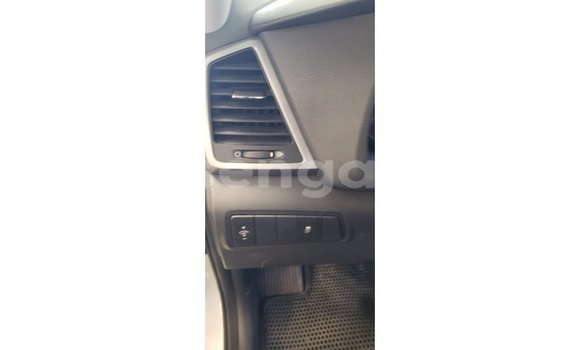 Acheter Import Voiture Hyundai Tucson Blanc à Import - Dubai, Hhohho Acheter Import Voiture Hyundai Tucson Blanc à Import - Dubai, Hhohho