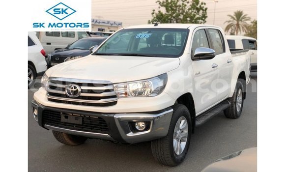 Acheter Import Voiture Toyota Hilux Blanc à Import - Dubai, Hhohho Acheter Import Voiture Toyota Hilux Blanc à Import - Dubai, Hhohho