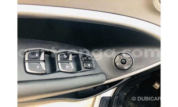 Acheter Import Voiture Hyundai Santa Fe Autre à Import - Dubai, Hhohho Acheter Import Voiture Hyundai Santa Fe Autre à Import - Dubai, Hhohho