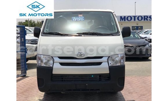 Nunua Imported Toyota Hiace White Gari ndani ya Import - Dubai nchini Hhohho Nunua Imported Toyota Hiace White Gari ndani ya Import - Dubai nchini Hhohho