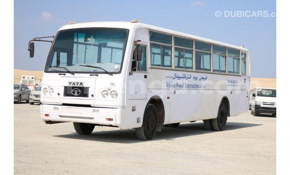 Buy Import TATA Xenon White Car in Import - Dubai in Hhohho