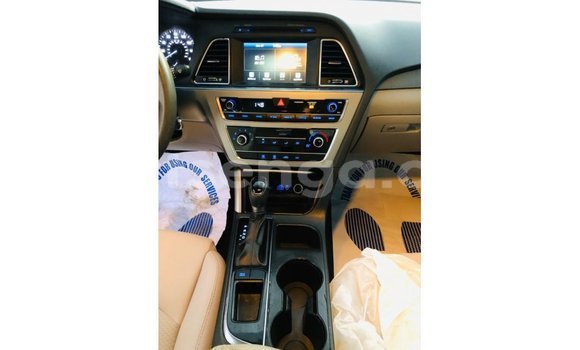 Nunua Imported Hyundai Sonata Red Gari ndani ya Import - Dubai nchini Hhohho Nunua Imported Hyundai Sonata Red Gari ndani ya Import - Dubai nchini Hhohho