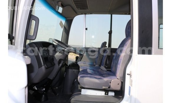 Buy Import Nissan Evalia White Truck in Import - Dubai in Hhohho Buy Import Nissan Evalia White Truck in Import - Dubai in Hhohho