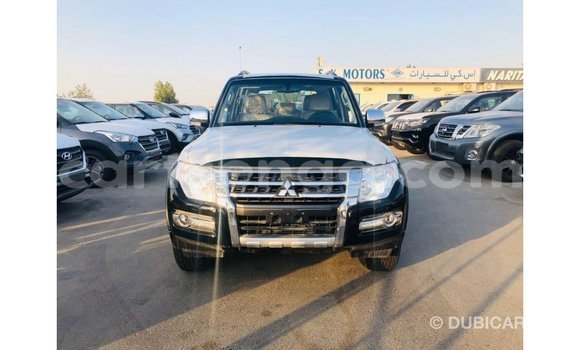 Nunua Imported Mitsubishi Pajero Black Gari ndani ya Import - Dubai nchini Hhohho Nunua Imported Mitsubishi Pajero Black Gari ndani ya Import - Dubai nchini Hhohho