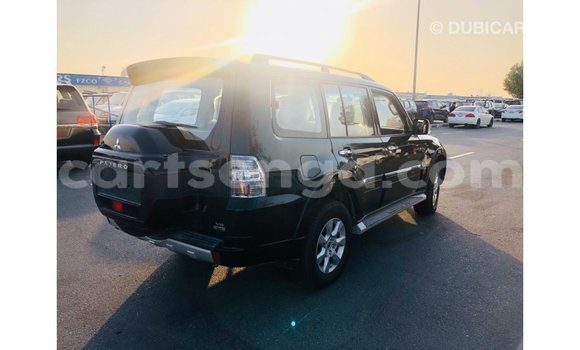 Nunua Imported Mitsubishi Pajero Black Gari ndani ya Import - Dubai nchini Hhohho Nunua Imported Mitsubishi Pajero Black Gari ndani ya Import - Dubai nchini Hhohho