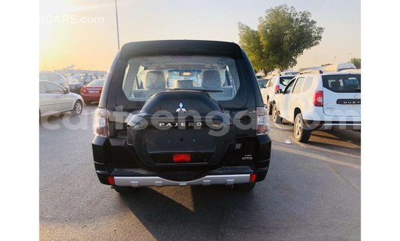Nunua Imported Mitsubishi Pajero Black Gari ndani ya Import - Dubai nchini Hhohho Nunua Imported Mitsubishi Pajero Black Gari ndani ya Import - Dubai nchini Hhohho