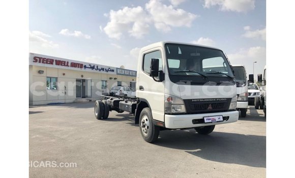 Buy Import Mitsubishi Carisma White Car in Import - Dubai in Hhohho Buy Import Mitsubishi Carisma White Car in Import - Dubai in Hhohho
