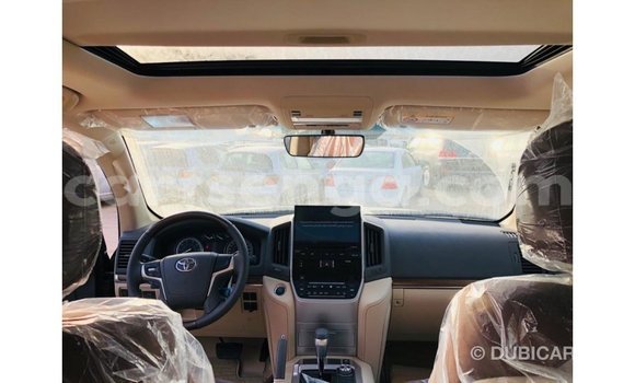 Nunua Imported Toyota Land Cruiser Black Gari ndani ya Import - Dubai nchini Hhohho Nunua Imported Toyota Land Cruiser Black Gari ndani ya Import - Dubai nchini Hhohho