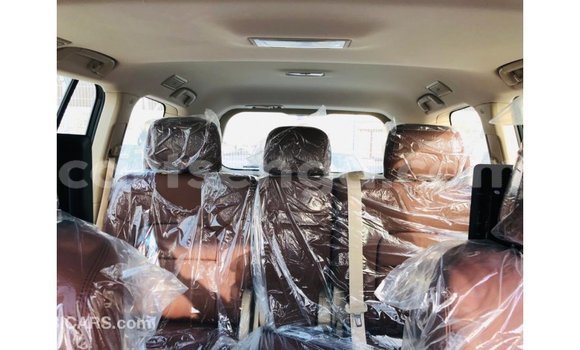 Nunua Imported Toyota Land Cruiser Black Gari ndani ya Import - Dubai nchini Hhohho Nunua Imported Toyota Land Cruiser Black Gari ndani ya Import - Dubai nchini Hhohho