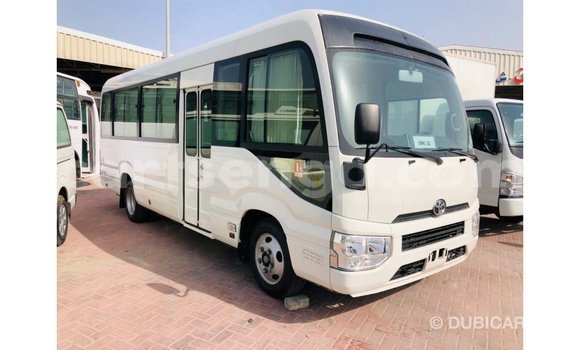Nunua Imported Toyota Coaster White Gari ndani ya Import - Dubai nchini Hhohho Nunua Imported Toyota Coaster White Gari ndani ya Import - Dubai nchini Hhohho