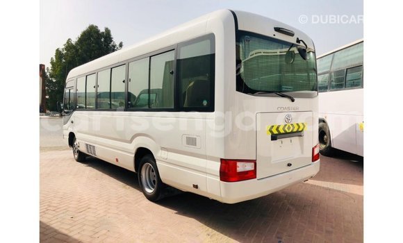 Nunua Imported Toyota Coaster White Gari ndani ya Import - Dubai nchini Hhohho Nunua Imported Toyota Coaster White Gari ndani ya Import - Dubai nchini Hhohho