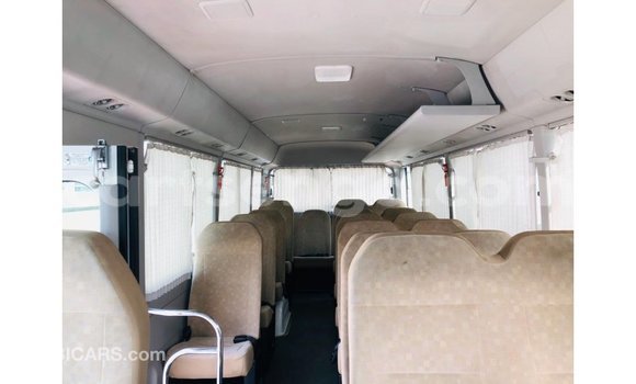 Nunua Imported Toyota Coaster White Gari ndani ya Import - Dubai nchini Hhohho Nunua Imported Toyota Coaster White Gari ndani ya Import - Dubai nchini Hhohho