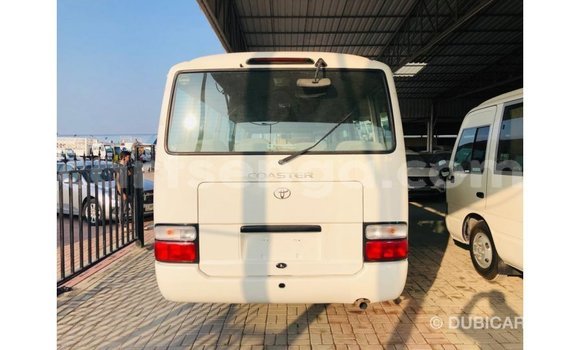Nunua Imported Toyota Coaster White Gari ndani ya Import - Dubai nchini Hhohho Nunua Imported Toyota Coaster White Gari ndani ya Import - Dubai nchini Hhohho