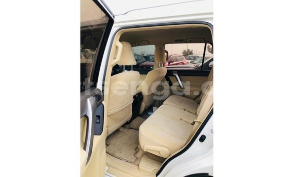 Nunua Imported Toyota Prado White Gari ndani ya Import - Dubai nchini Hhohho Nunua Imported Toyota Prado White Gari ndani ya Import - Dubai nchini Hhohho