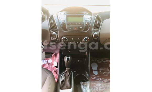 Nunua Imported Hyundai Tucson Blue Gari ndani ya Import - Dubai nchini Hhohho Nunua Imported Hyundai Tucson Blue Gari ndani ya Import - Dubai nchini Hhohho