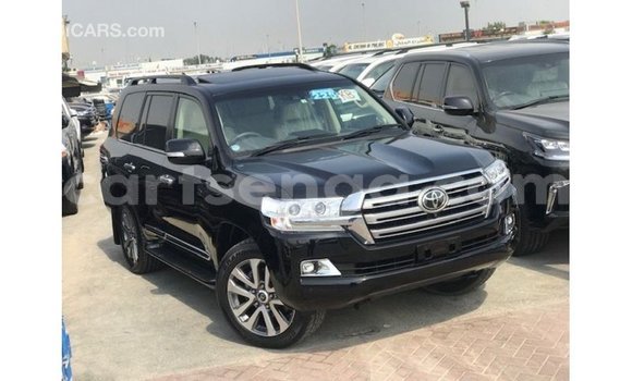 Nunua Imported Toyota Land Cruiser Black Gari ndani ya Import - Dubai nchini Hhohho Nunua Imported Toyota Land Cruiser Black Gari ndani ya Import - Dubai nchini Hhohho