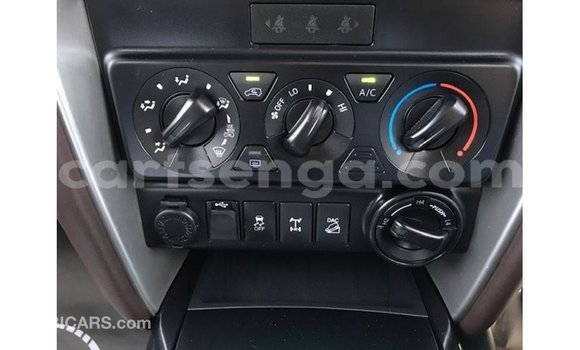 Acheter Import Voiture Toyota Fortuner Blanc à Import - Dubai, Hhohho Acheter Import Voiture Toyota Fortuner Blanc à Import - Dubai, Hhohho