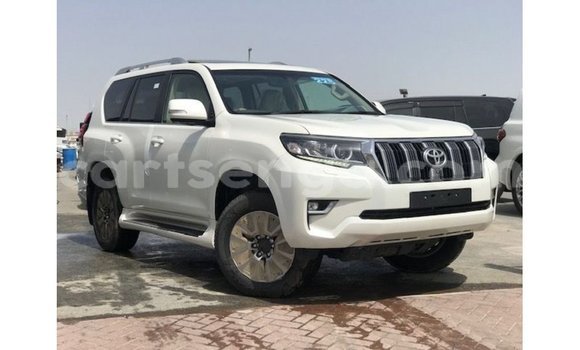 Buy Import Toyota Prado White Car in Import - Dubai in Hhohho