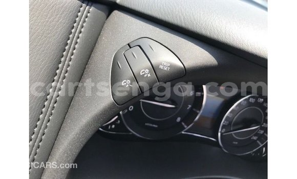 Nunua Imported Nissan Patrol Blue Gari ndani ya Import - Dubai nchini Hhohho Nunua Imported Nissan Patrol Blue Gari ndani ya Import - Dubai nchini Hhohho