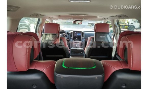 Buy Import Toyota Land Cruiser Black Car in Import - Dubai in Hhohho Buy Import Toyota Land Cruiser Black Car in Import - Dubai in Hhohho