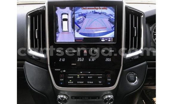 Nunua Imported Toyota Land Cruiser White Gari ndani ya Import - Dubai nchini Hhohho Nunua Imported Toyota Land Cruiser White Gari ndani ya Import - Dubai nchini Hhohho