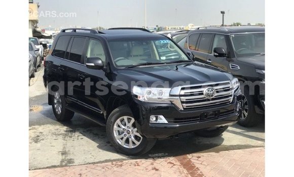 Nunua Imported Toyota Land Cruiser Black Gari ndani ya Import - Dubai nchini Hhohho Nunua Imported Toyota Land Cruiser Black Gari ndani ya Import - Dubai nchini Hhohho