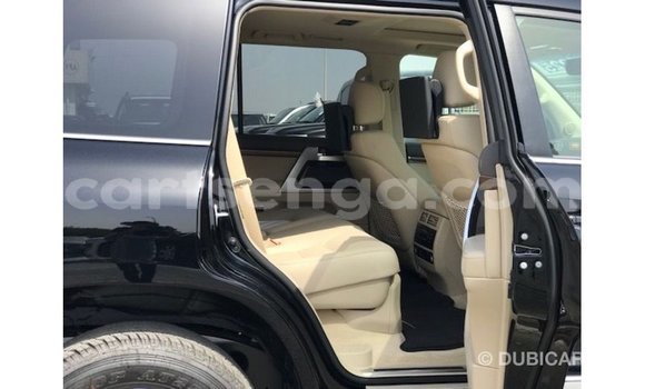 Nunua Imported Toyota Land Cruiser Black Gari ndani ya Import - Dubai nchini Hhohho Nunua Imported Toyota Land Cruiser Black Gari ndani ya Import - Dubai nchini Hhohho