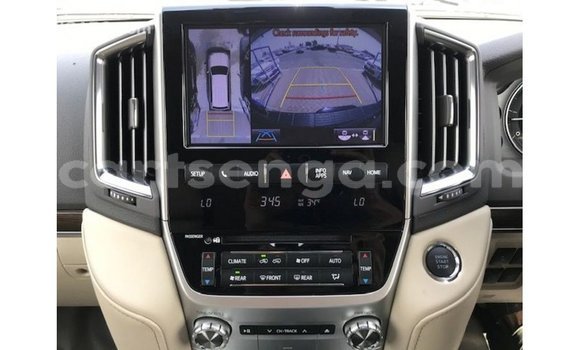 Nunua Imported Toyota Land Cruiser Black Gari ndani ya Import - Dubai nchini Hhohho Nunua Imported Toyota Land Cruiser Black Gari ndani ya Import - Dubai nchini Hhohho