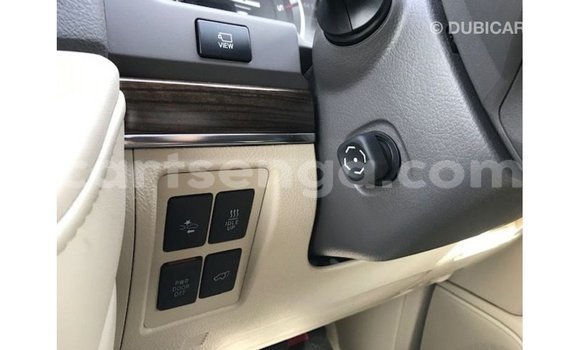 Nunua Imported Toyota Land Cruiser Black Gari ndani ya Import - Dubai nchini Hhohho Nunua Imported Toyota Land Cruiser Black Gari ndani ya Import - Dubai nchini Hhohho