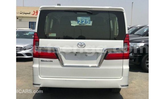 Nunua Imported Toyota Granvia White Gari ndani ya Import - Dubai nchini Hhohho Nunua Imported Toyota Granvia White Gari ndani ya Import - Dubai nchini Hhohho