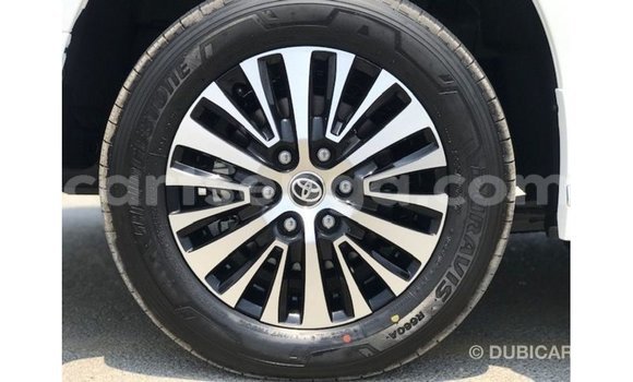 Nunua Imported Toyota Granvia White Gari ndani ya Import - Dubai nchini Hhohho Nunua Imported Toyota Granvia White Gari ndani ya Import - Dubai nchini Hhohho