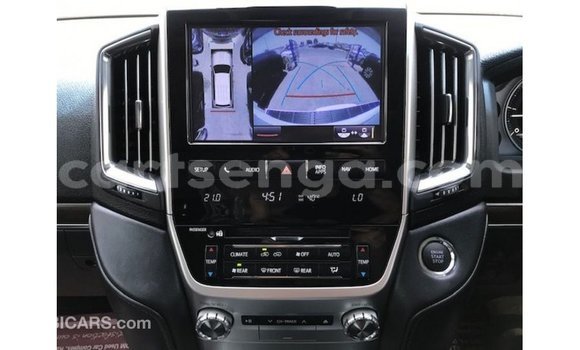 Nunua Imported Toyota Land Cruiser White Gari ndani ya Import - Dubai nchini Hhohho Nunua Imported Toyota Land Cruiser White Gari ndani ya Import - Dubai nchini Hhohho