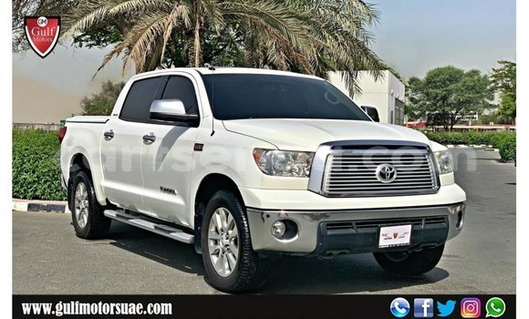 Acheter Import Voiture Toyota Tundra Blanc à Import - Dubai, Hhohho Acheter Import Voiture Toyota Tundra Blanc à Import - Dubai, Hhohho