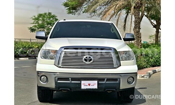 Acheter Import Voiture Toyota Tundra Blanc à Import - Dubai, Hhohho Acheter Import Voiture Toyota Tundra Blanc à Import - Dubai, Hhohho
