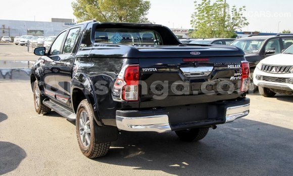 Nunua Imported Toyota Hilux Black Gari ndani ya Import - Dubai nchini Hhohho Nunua Imported Toyota Hilux Black Gari ndani ya Import - Dubai nchini Hhohho