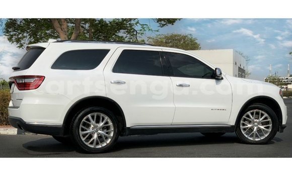 Acheter Import Voiture Dodge Durango Blanc à Import - Dubai, Hhohho Acheter Import Voiture Dodge Durango Blanc à Import - Dubai, Hhohho