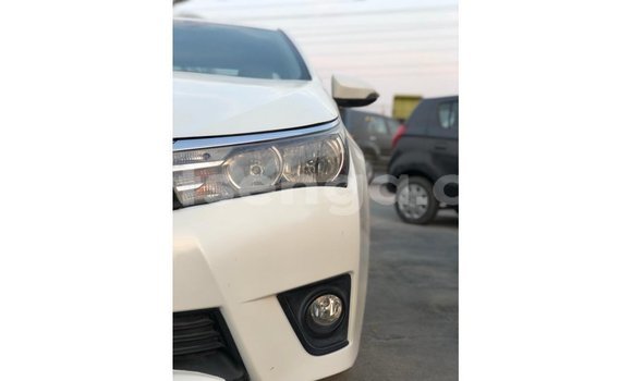 Nunua Imported Toyota Corolla White Gari ndani ya Import - Dubai nchini Hhohho Nunua Imported Toyota Corolla White Gari ndani ya Import - Dubai nchini Hhohho