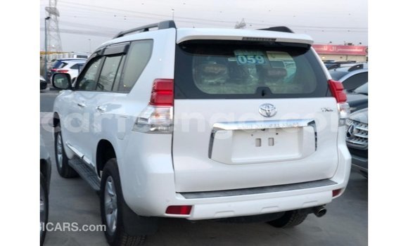 Nunua Imported Toyota Prado White Gari ndani ya Import - Dubai nchini Hhohho Nunua Imported Toyota Prado White Gari ndani ya Import - Dubai nchini Hhohho