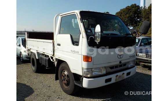 Acheter Import Voiture Toyota Dyna Blanc à Import - Dubai, Hhohho Acheter Import Voiture Toyota Dyna Blanc à Import - Dubai, Hhohho