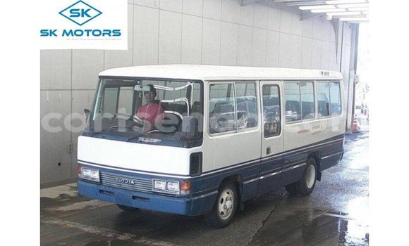 Nunua Imported Toyota Coaster White Gari ndani ya Import - Dubai nchini Hhohho Nunua Imported Toyota Coaster White Gari ndani ya Import - Dubai nchini Hhohho