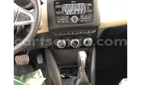 Nunua Imported Renault Duster Beige Gari ndani ya Import - Dubai nchini Hhohho Nunua Imported Renault Duster Beige Gari ndani ya Import - Dubai nchini Hhohho